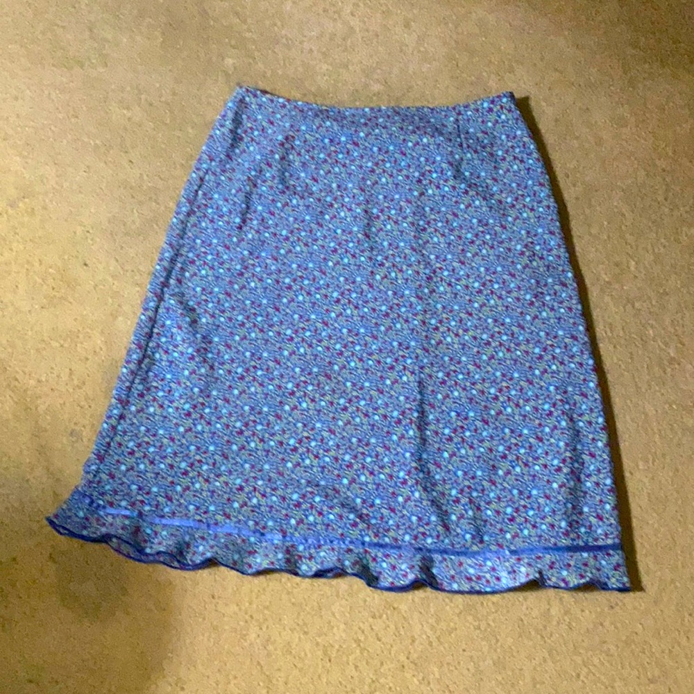 Spring skirt mint condition .